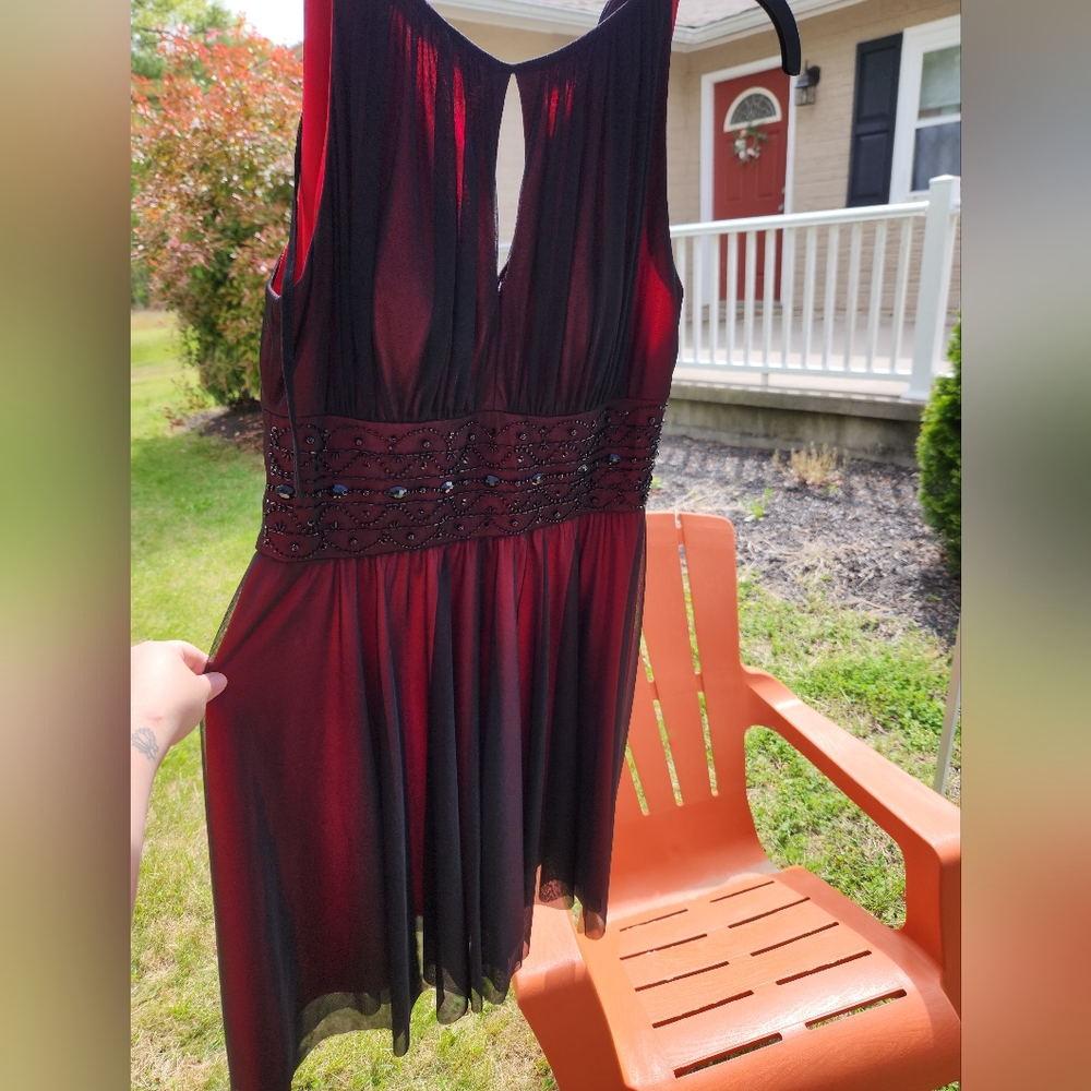 Beautiful formal dress for NYE or a winter wedding!
